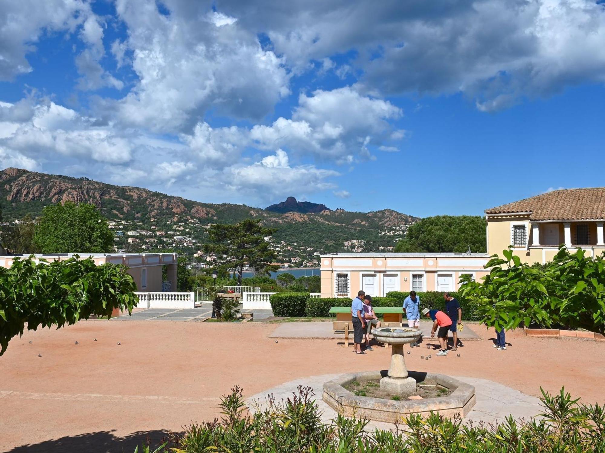 Apartment Village Cap Esterel - Le Village-40 By Interhome Saint-Raphaël Exterior foto